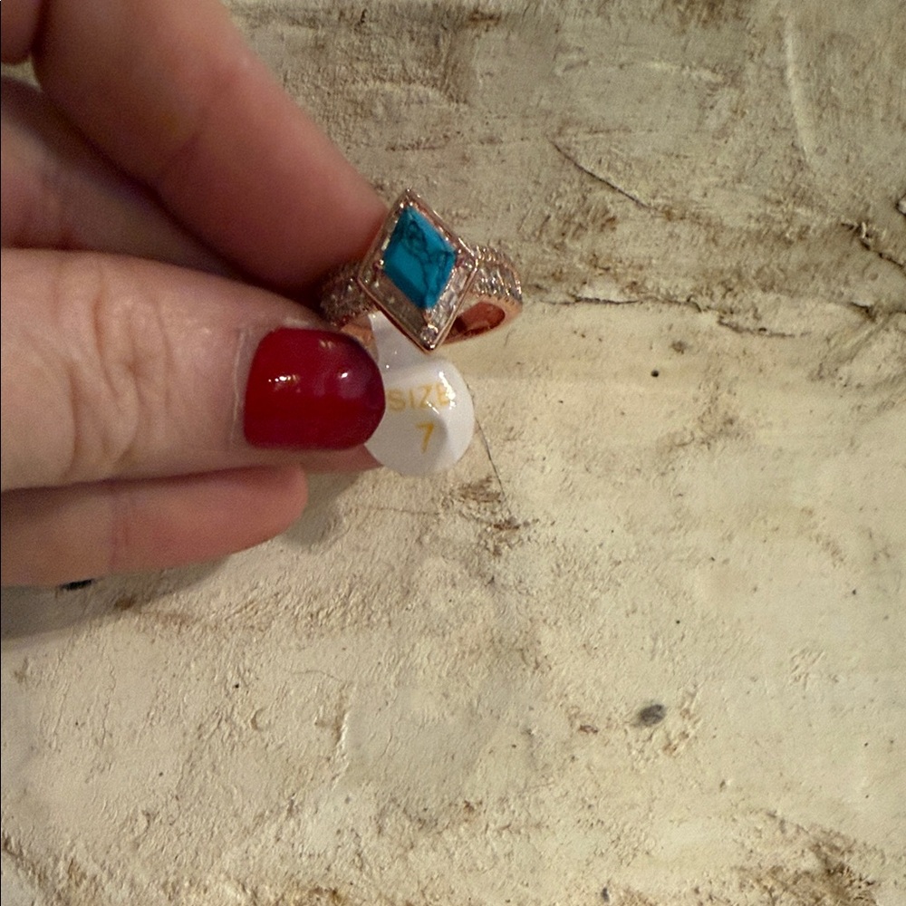 Size 7 Bomb Party Ring- no bag
